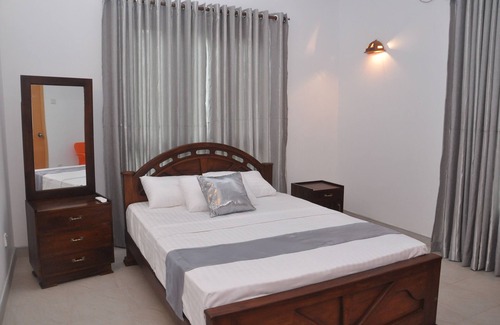 Gonagala Hotel | Kurumba Hills