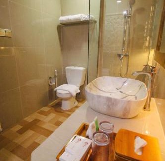 Raya Kuta Hotel | Kuta Majesty Hotel