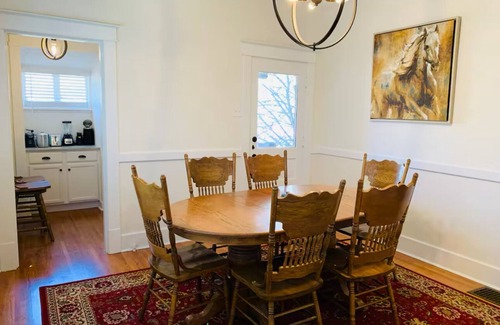 Cherokee Triangle House | KY DERBY @The Cherokee Charmer! ….5 Miles from Churchill Downs !