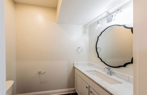 Grand Rivers Condo | KY Lake townhome in upscale community, minutes from dining & activities!