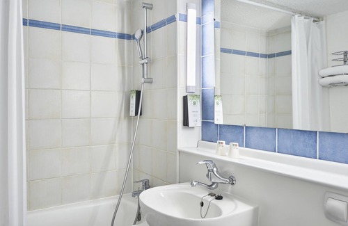 Gonfreville-l'Orcher Hotel | Kyriad Direct Le Havre Est - Gonfreville