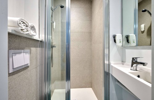 Varennes-Vauzelles Hotel | Kyriad Direct Nevers Nord Varennes Vauzelles