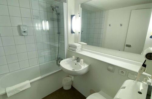 Roanne Hotel | Kyriad Direct Roanne