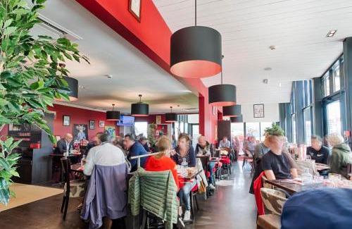 Pau Nord Hotel | Kyriad Prestige Pau – Palais des Sports