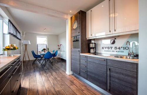 Neustadt in Holstein House | KYST 5410 Floating Home 1