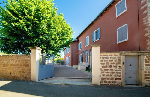 Julienas Villa | L'échappée Beaujolaise