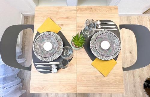 Belfort Apartment | L 'Éclat Doré - Studio - Proche Gare - 2 P