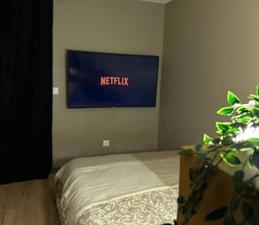 Plein Sud Apartment | L'Écrin Bohème - Jacuzzi & Sauna - Amiens