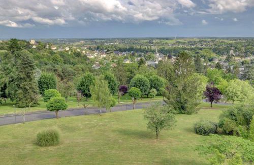 Montrichard Val de Cher Apartment | L'Écrin d'Elteville - Charmant studio