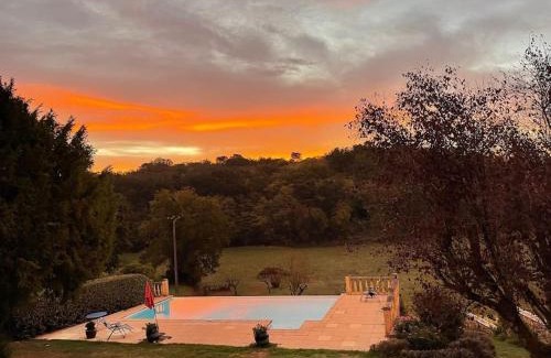 Cenac-et-Saint-Julien Villa | L'écrin de verdure - Vue imprenable - Piscine