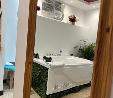 Saint-Avertin Apartment | L'Écrin de l'Amour