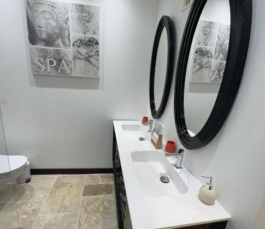 Saint-Avertin Apartment | L'Écrin de l'Amour