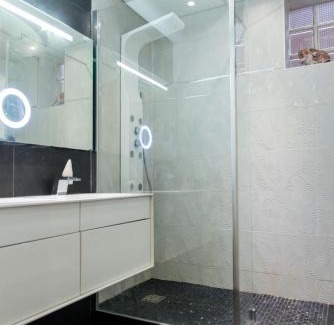 Grillaud - Proce Apartment | L’Écrin du Parc proche centre ville (avec parking)