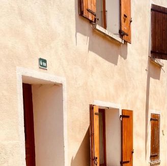 Beaurepaire Apartment | L émeraude