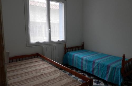 Cherves-Richemont House | L'épine bleue