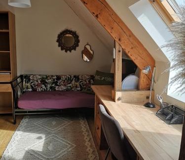 Saint-Pierre-Langers House | L'étable buissonnière