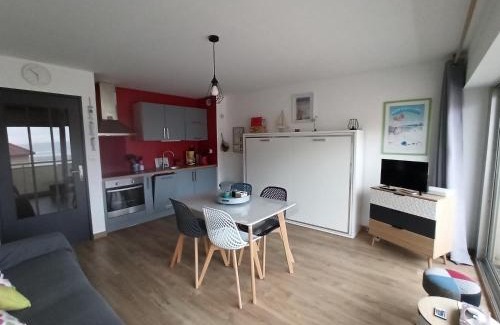 Fort-Mahon-Plage Apartment | L Îlot de la Baie, super studio 4p face à la mer, parking gratuit, wifi, classé 2 étoiles à Fort Mahon Plage, Baie de Somme