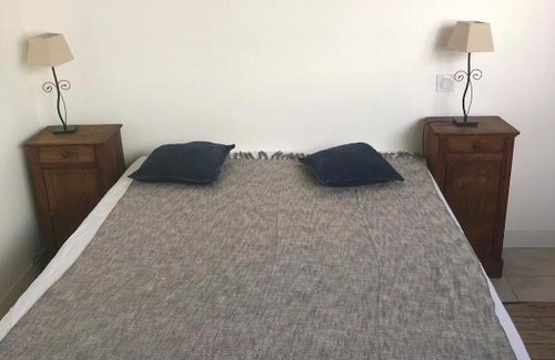 Saint-Palais-sur-Mer Apartment | L îlot Grec