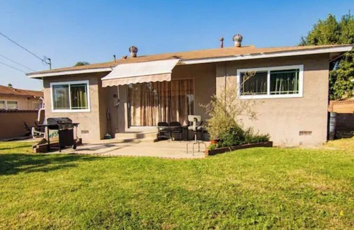 Azusa House | L.A. County CanyonCity AzusaHome