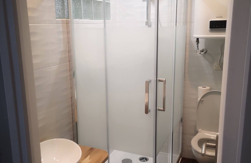 Luc-sur-Mer Apartment | L'abri Côtier, Studio Rénové Tout Confort à 50 Mètres de Plage