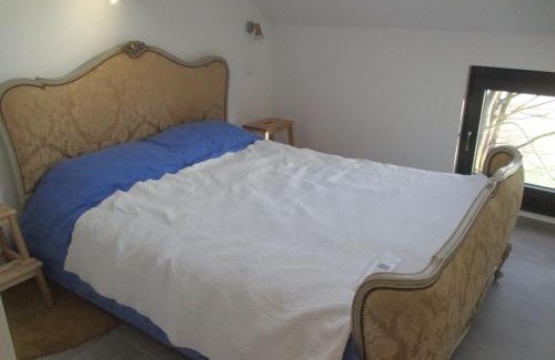 Huy House | l'abri'gîte sous les arbres