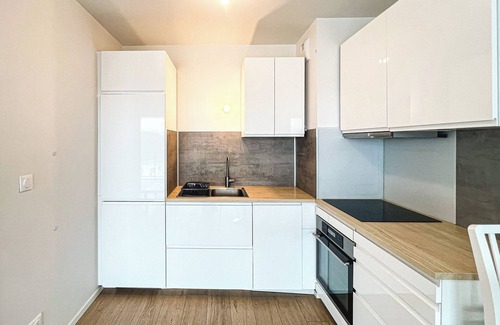 Saint-Louis Apartment | L'Acacia - Moderne avec grand balcon