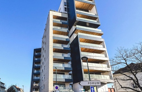 Saint-Louis Apartment | L'Acacia - Moderne avec grand balcon
