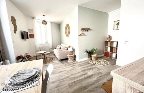 Romans-sur-Isere Apartment | L'Agate Verte - Romans