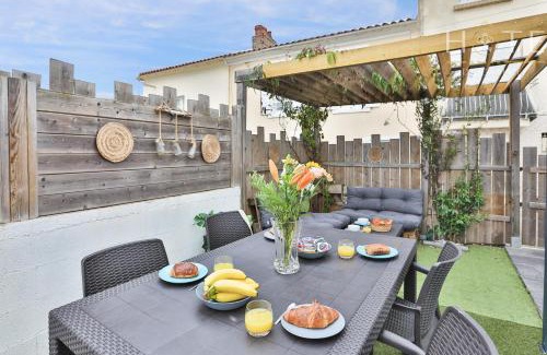 Les Sables d'Olonne House | L'Airial - Maison idéalement située entre commerces et plage