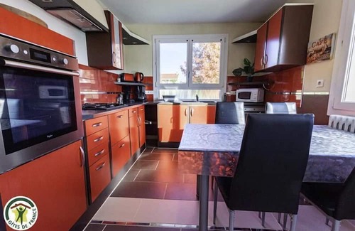 Coupeville House | L'Aisance du Pont - COUPEVILLE