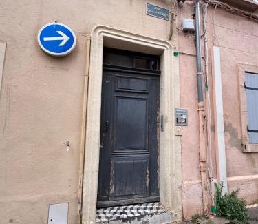 Aix-en-Provence Historic Centre Apartment | L'AIXCAPADE studio cosy centre historique