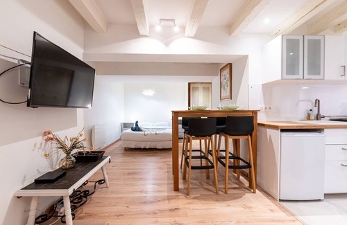 Annecy Old Town Apartment | L'Alcôve Annecienne - Appt proche du lac d'Annecy