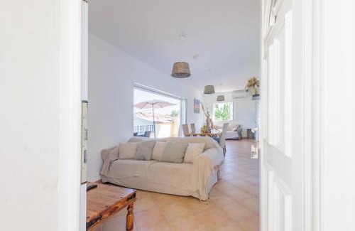 Belgodere Apartment | L'Alivi di Losari 9 - piscine naturelle et jacuzzi