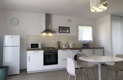 Ajaccio House | L 'Alivu first floor of a villa with communal swimming pool