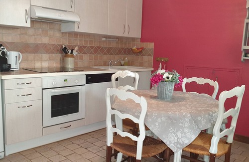 Sablet House | L'angélus, charming gîte in the heart of the old village of Sablet