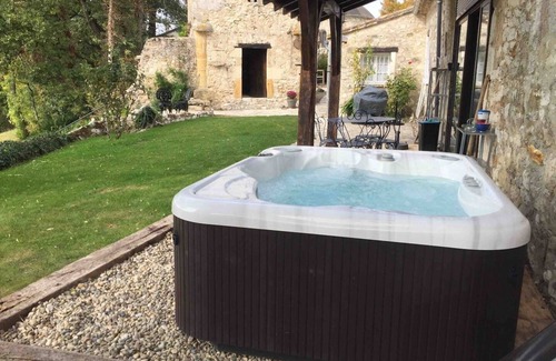 Saint-Martin-de-Villereal House | L'Antre des Bastides - Charming gîte - Private pool & Jacuzzi