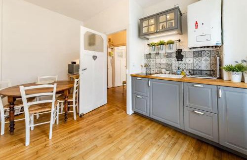 Dinan - Saint-Malo Apartment | L'Aparté, bel appartement lumineux avec 1 chambre