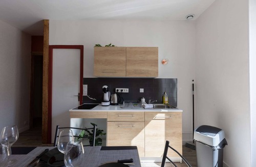 Republique Apartment | L'appart K-ractere -wifi Fibre- Checkin Auto- 4 p