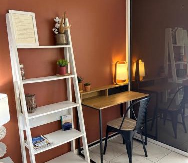 Quartier Desert Apartment | L’Appart - Les pieds dans l’eau