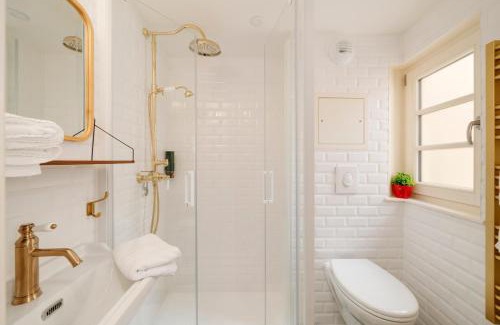 Saint Nicolas - Charles III - Ville vieille - Trois Maisons - Leopold Apartment | L'Appartement d'Amélie