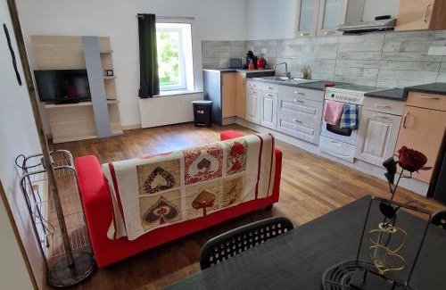 Begnecourt Apartment | L Arc en Ciel Séjour cocooning pour deux avec ambiance Romantique