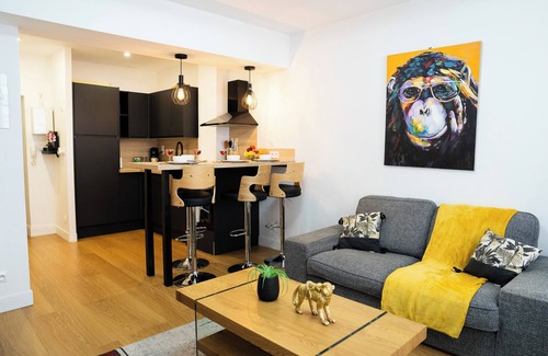 Bourgogne Apartment | L'Arche d'Orléans - superb 2-bedroom apartment in Orléans