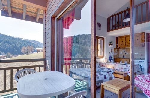 Saint-Nicolas-la-Chapelle Apartment | L'Arrondine - Jolie vue montagne