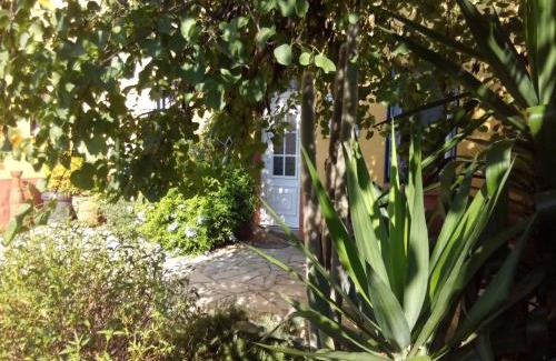 Latour-de-France Bed & Breakfast | L'Art de Vivre