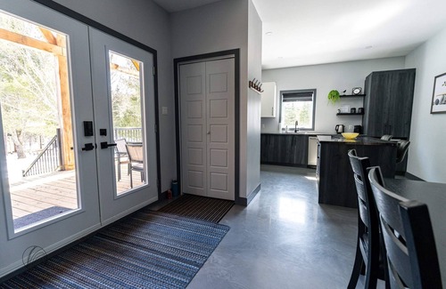 Notre-Dame-de-la-Merci House | L'as de Coeur | spa | sauna | dogfriendly