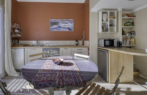 Hotel-de-Ville Apartment | L'Atelier by Interhome