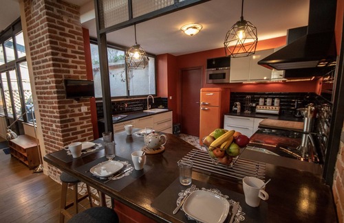 Blois House | "l'Atelier Chambourdin - House Center Blois - Parking and terrace