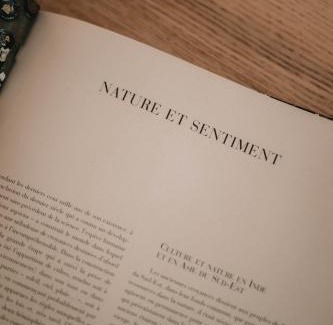 Besancon Apartment | L'Atelier de l'Horloger 2 ch 6 pers Cour privée & Parking