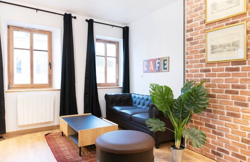 Saint Nicolas - Charles III - Ville vieille - Trois Maisons - Leopold Apartment | L'atelier de Nicolas - Bel appt au cœur de Nancy