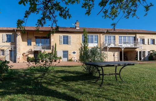 Saint-Amour-Bellevue House | L'atelier - Saint Amour Bellevue